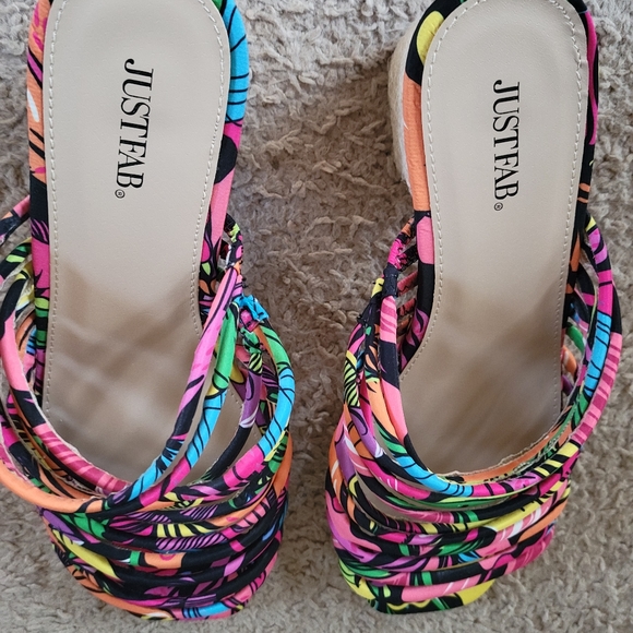 Strappy Colorful Slide Sandles - Size 9WW JustFab - Picture 4 of 4
